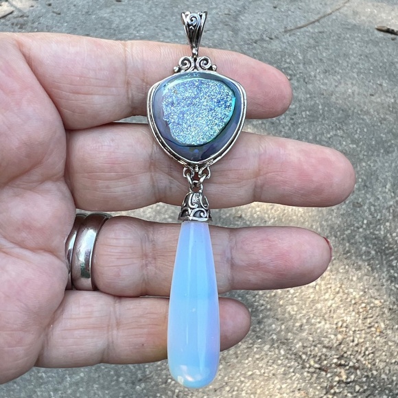 SAJEN 925SS IRIDESCENT BLUE DRUZY CHALCEDONY OPALINE DROP LONG PENDANT STATEMENT